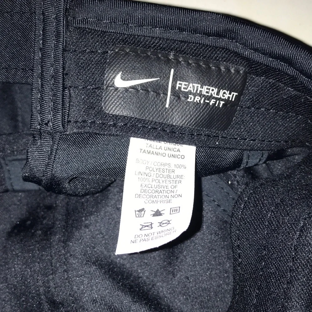 Nike Mens Black Performance Featherlight Dri-FIT Swoosh Cap Adjustable Hat